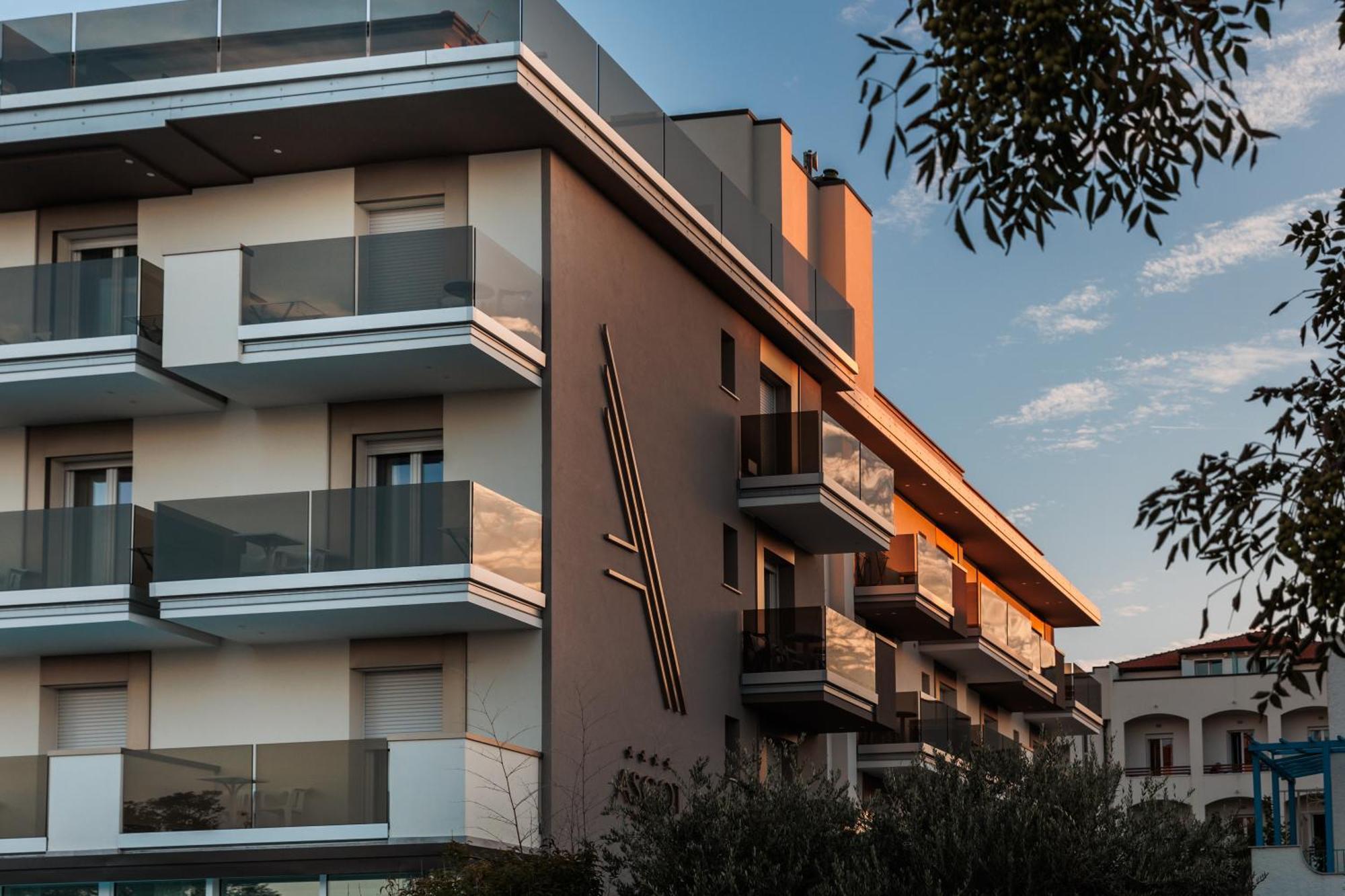 Hotel Ascot Riccione Exterior photo