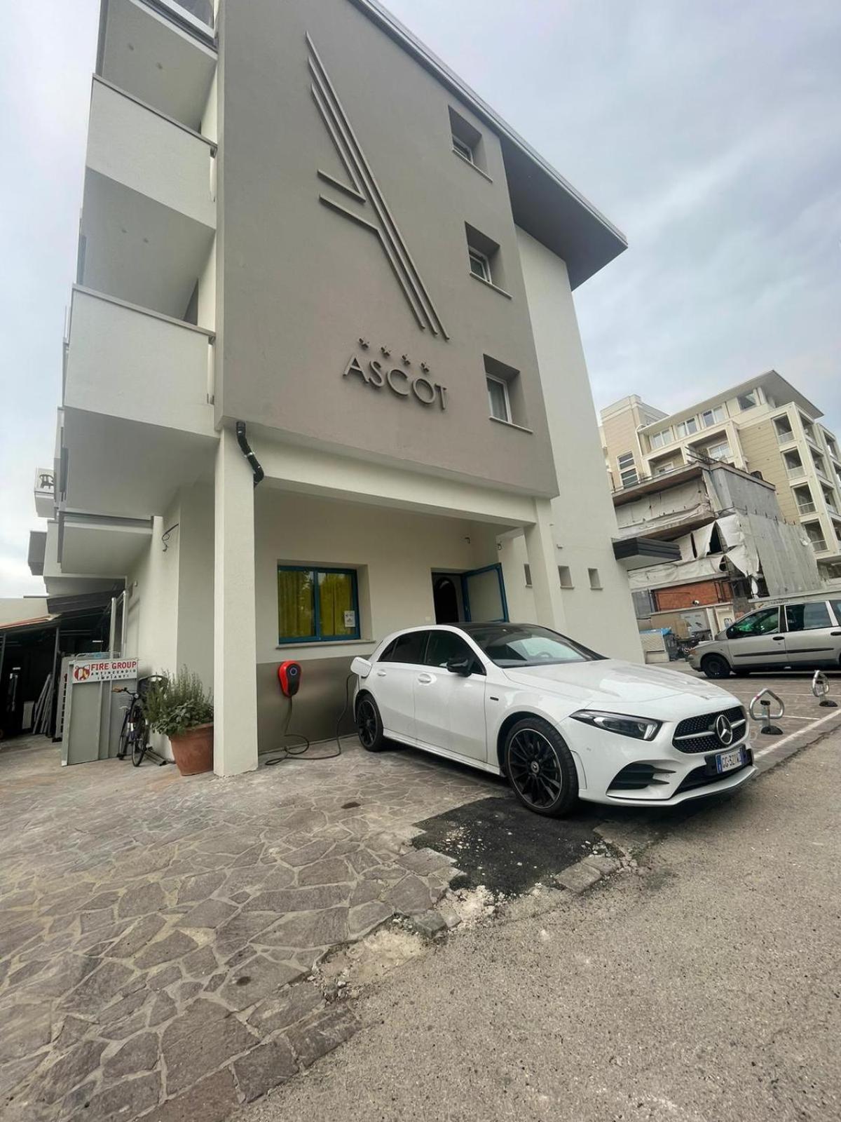 Hotel Ascot Riccione Exterior photo